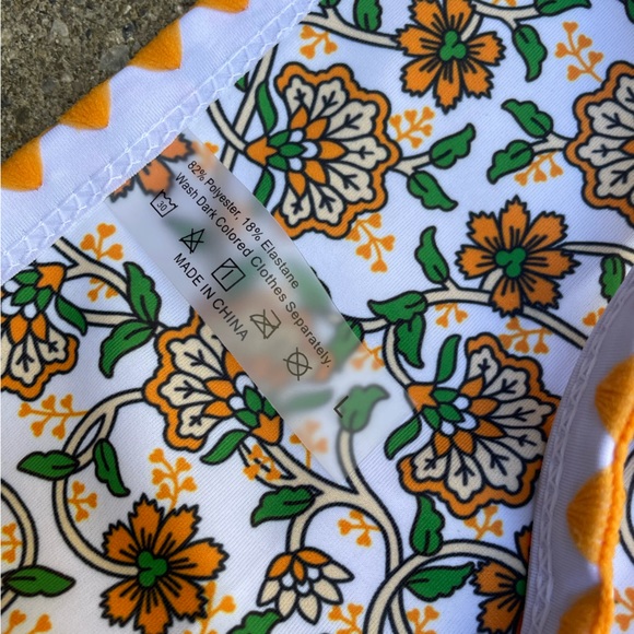 SHEIN Bikini Duo - Picture 9 of 10